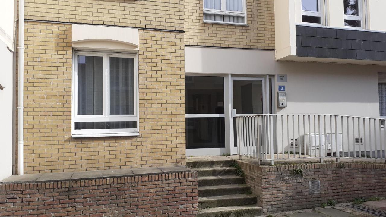 Charmant Studio En Plein Centre Avec Parking Saint-Omer  Exterior foto